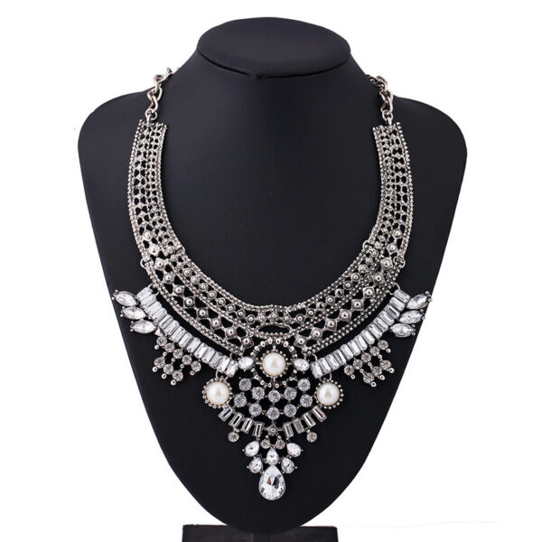 Alloy Diamond Short Necklace Crystal Necklace - Image 4