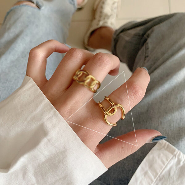 best and easiy carry Golden adjustable joint ring - Image 6
