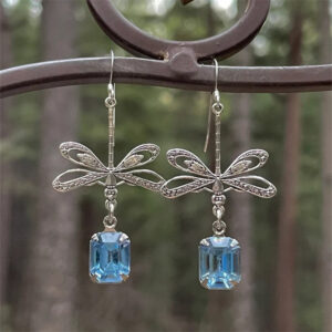 Ethnic Retro High-grade Carved Stitching Dragonfly Earrings