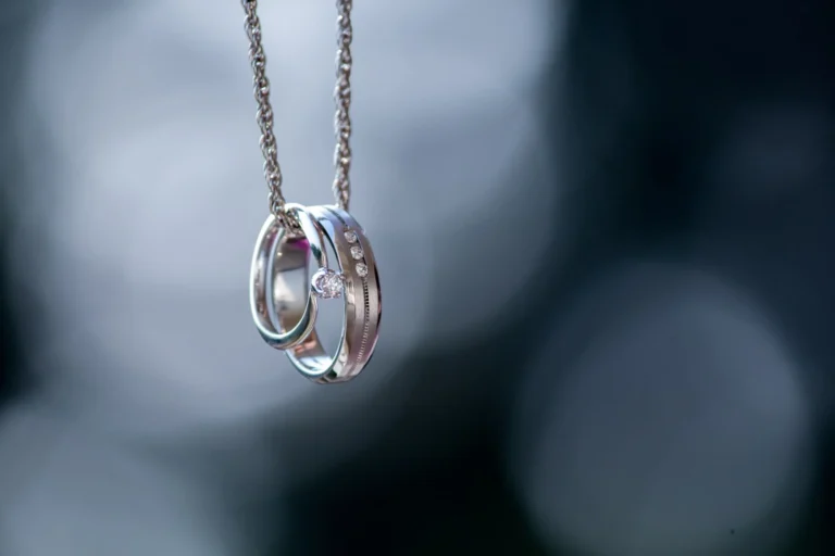 💎 USA’s Favorite Gemstone Jewelry Brands You Can Buy Online